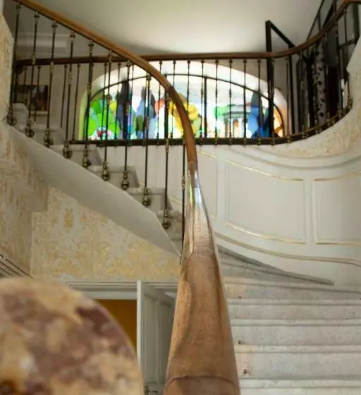 ベッドアンドブレックファースト Castel Serein