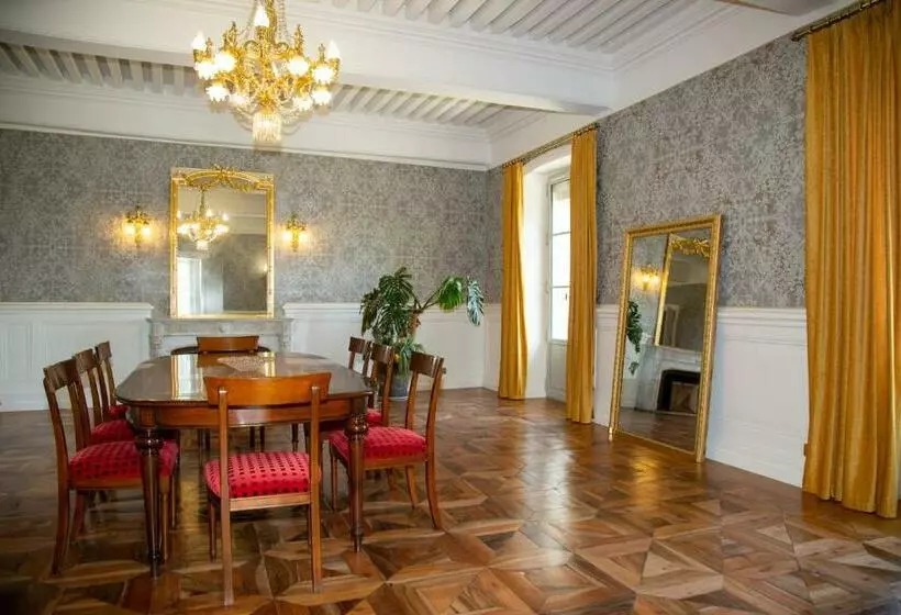 ベッドアンドブレックファースト Castel Serein