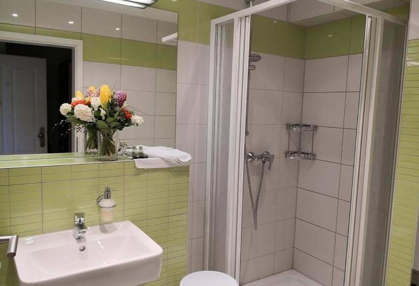 Hotell Die Remise Bayard Re 12