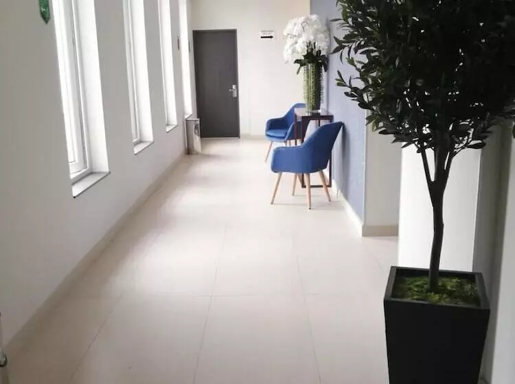 هتل Vive Place
