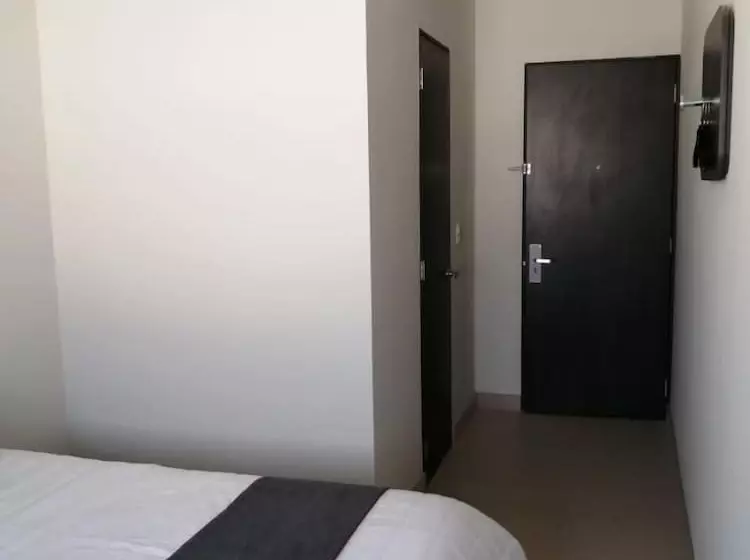 هتل Vive Place