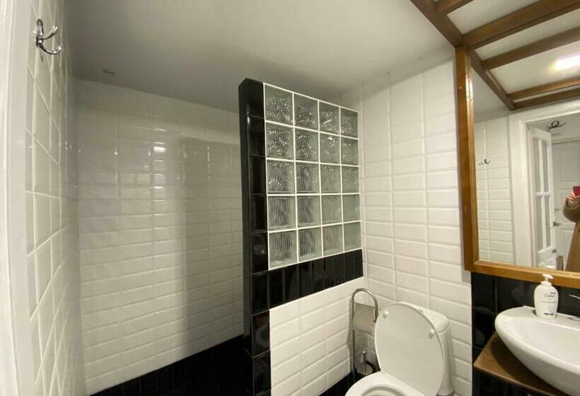 مبيت وإفطار саквояж вокзал