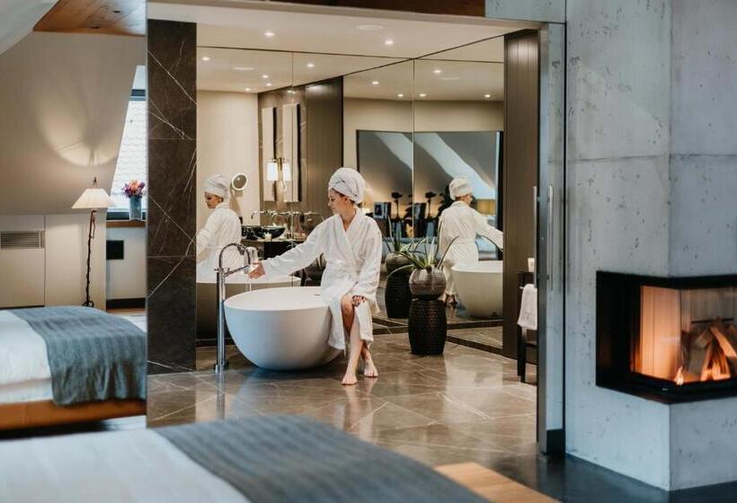 Do & Co Hotel München