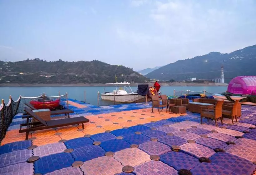 هتل Le Roi Floating Huts & Eco Rooms Tehri