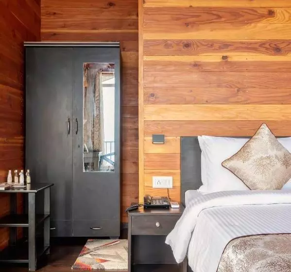 هتل Le Roi Floating Huts & Eco Rooms Tehri