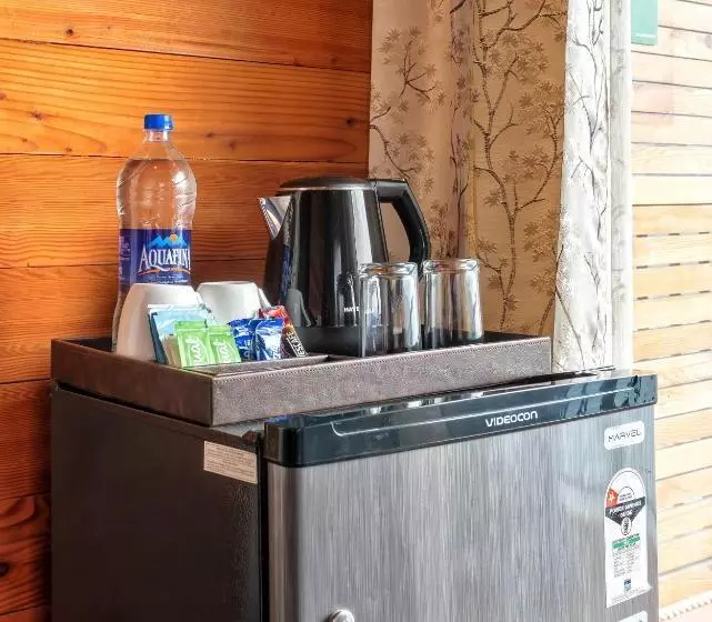 هتل Le Roi Floating Huts & Eco Rooms Tehri