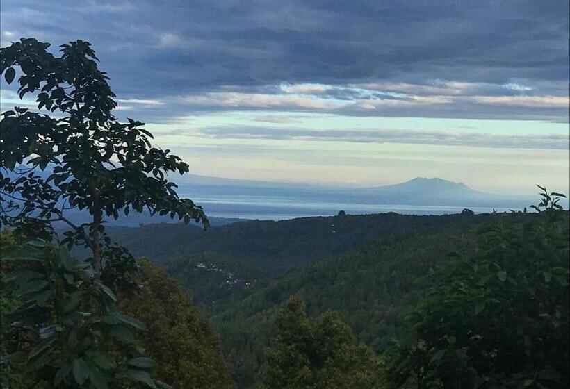 فندق Munduk Clove