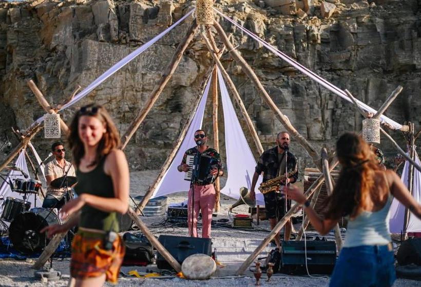 فندق Selina Ramon