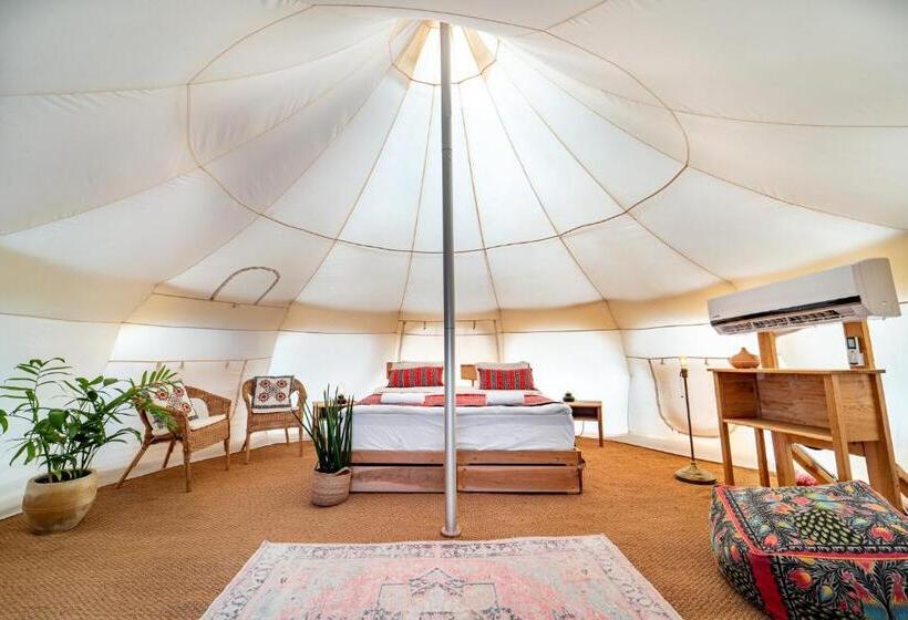 فندق Selina Ramon