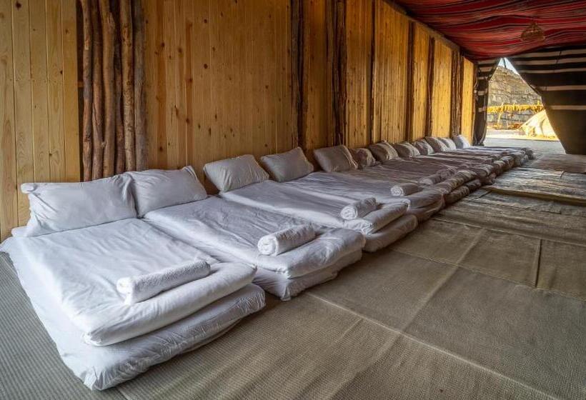 فندق Selina Ramon