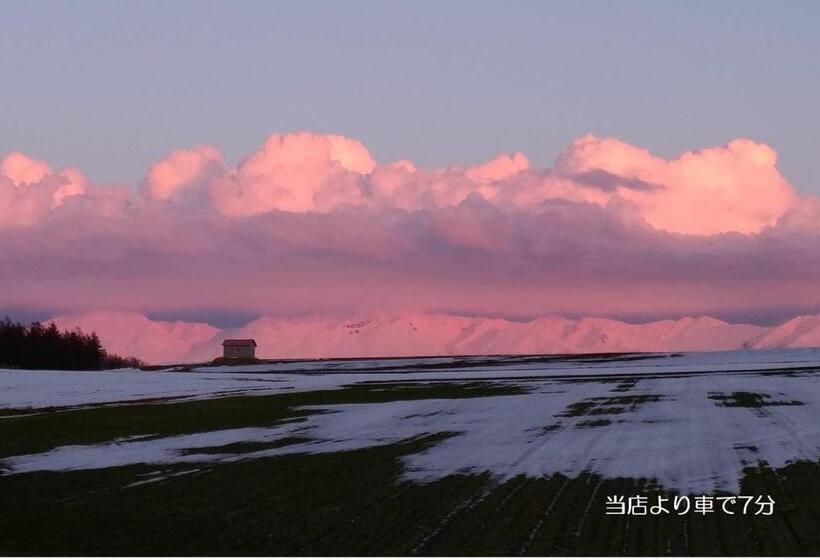 Bed and Breakfast カフェロッジ Touch Wood