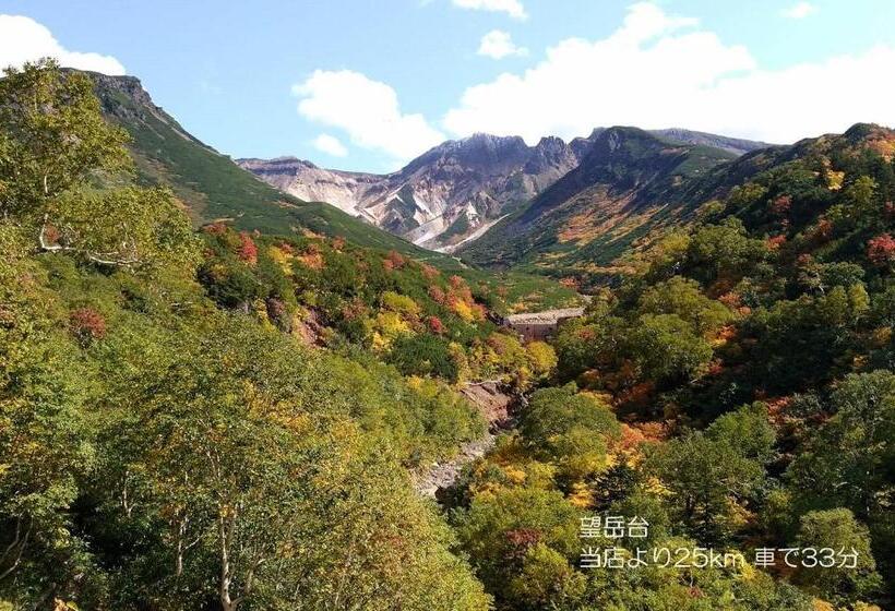 Bed and Breakfast カフェロッジ Touch Wood