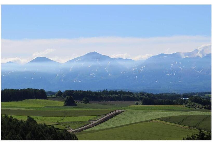 Bed and Breakfast カフェロッジ Touch Wood