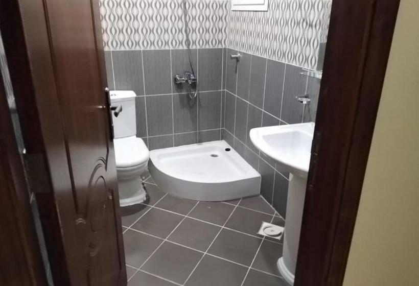 Отель المختارون الأول