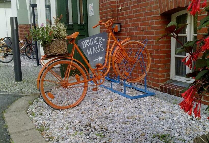 בית מלון כפרי Bildungs  Und Begegnungsstätte Brüderhaus