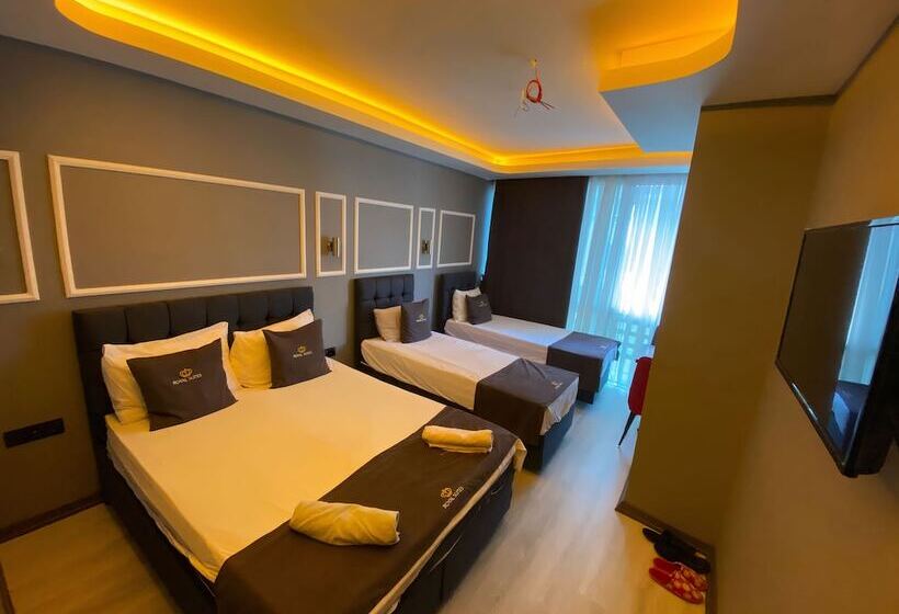 هتل Cois Inn Royal