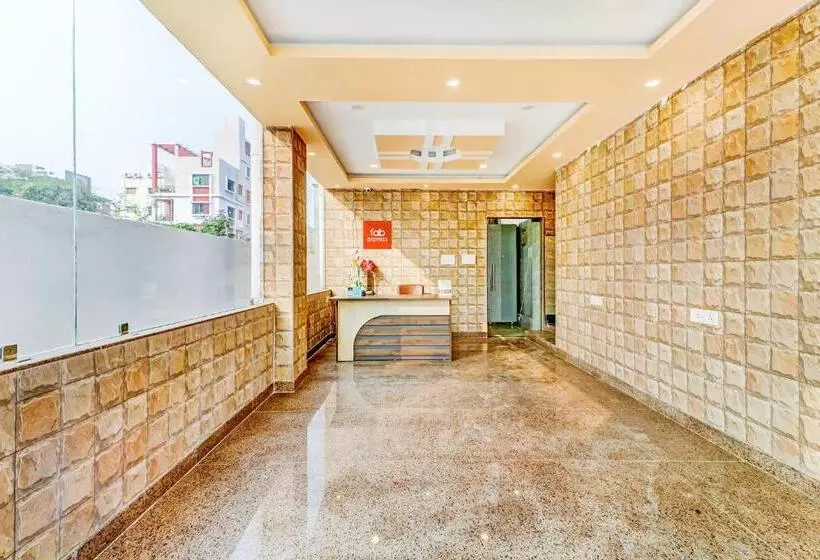 ホテル Fabexpress Step Inn   Nr Biswa Bangla Gate