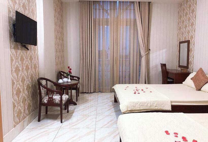 Otel Ngọc Mấy   đại Lợi