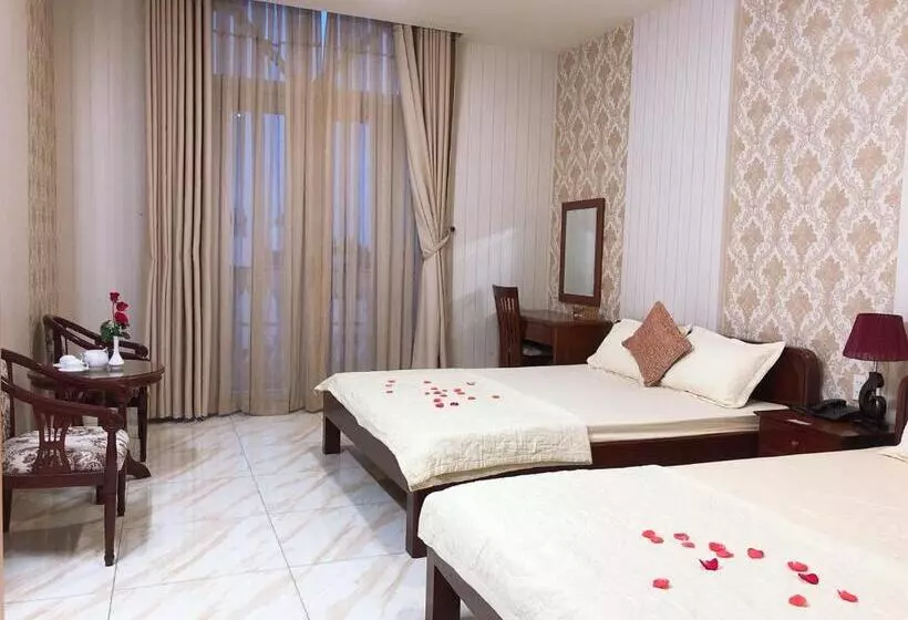 هتل Ngọc Mấy   đại Lợi