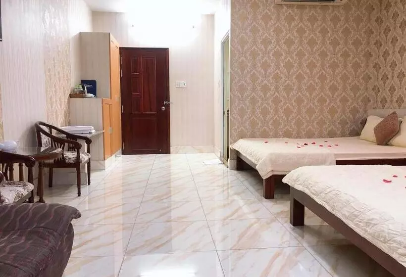 هتل Ngọc Mấy   đại Lợi