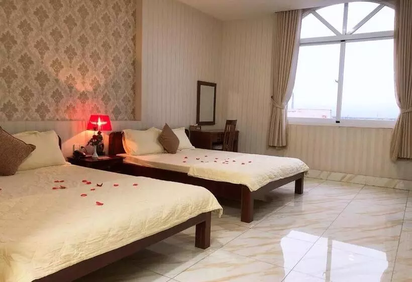 هتل Ngọc Mấy   đại Lợi
