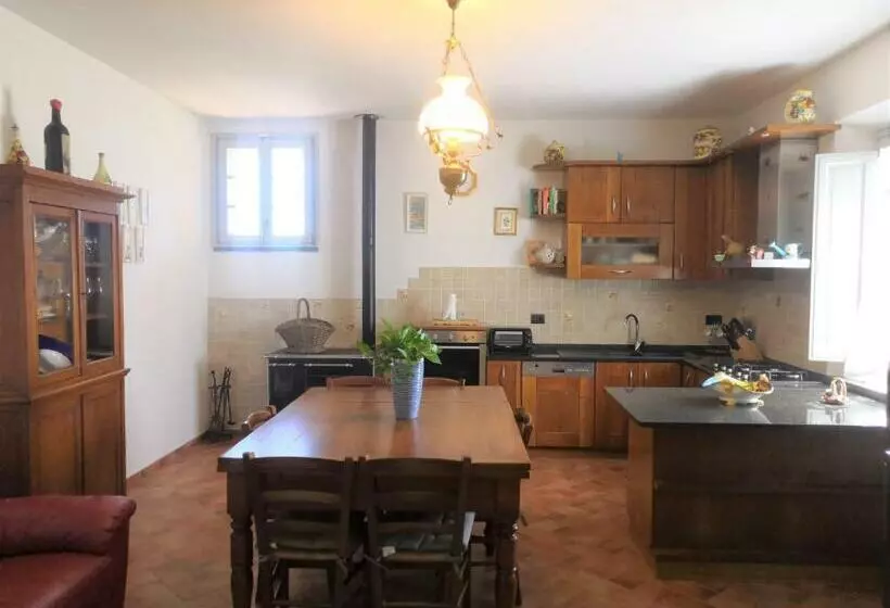 هتل Tenuta Barbadoro Agriturismo Apartment