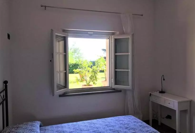 هتل Tenuta Barbadoro Agriturismo Apartment