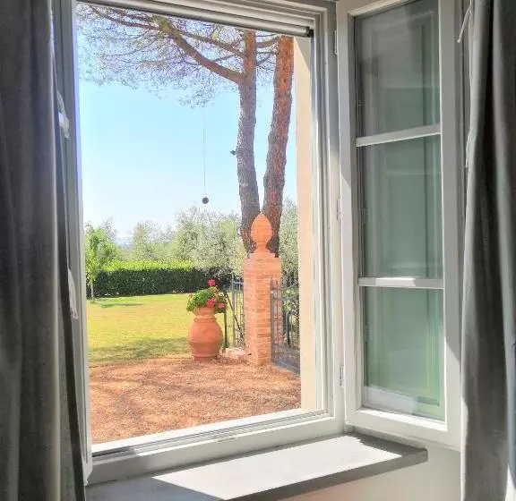 هتل Tenuta Barbadoro Agriturismo Apartment