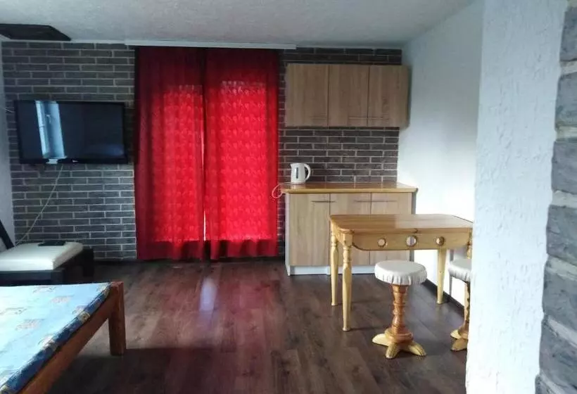 Majatalo гостевая комната