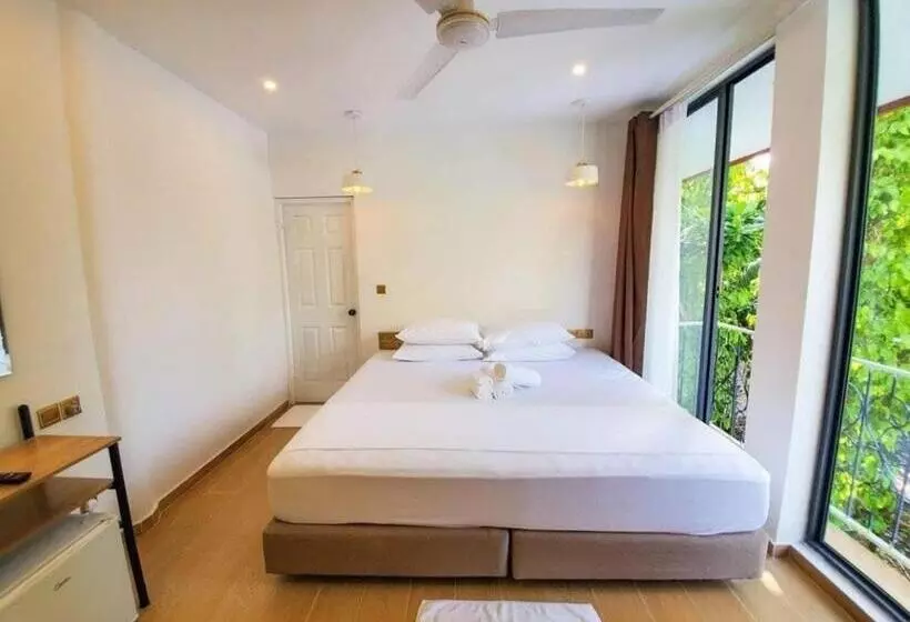 پانسیون Kingsway Thoddoo Maldives