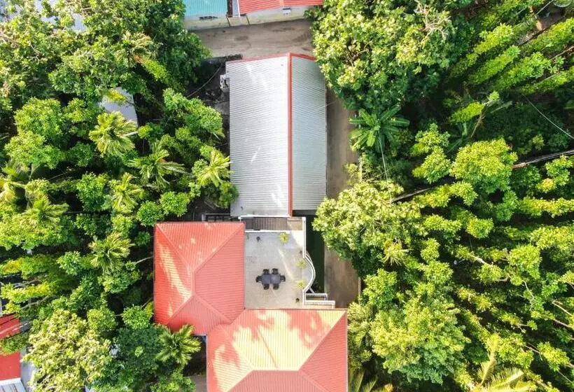 پانسیون Kingsway Thoddoo Maldives