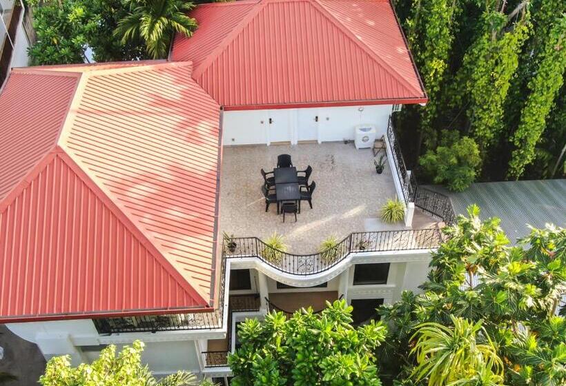 پانسیون Kingsway Thoddoo Maldives