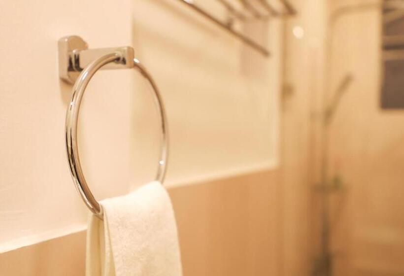 پانسیون Kingsway Thoddoo Maldives