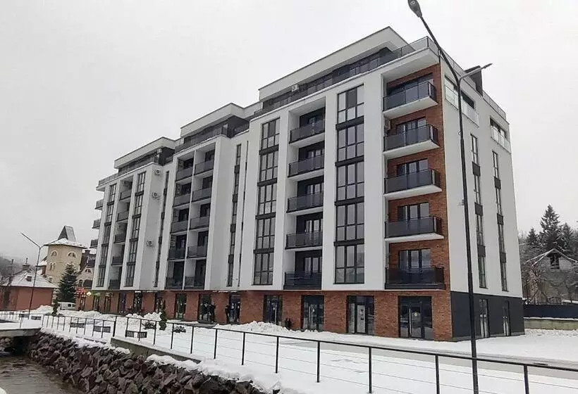 Village Apartments Polyana