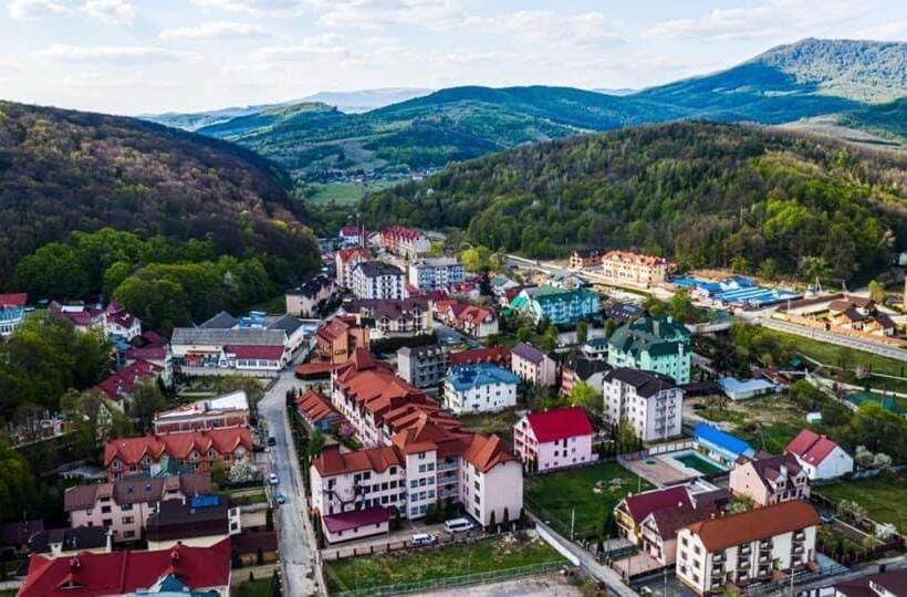 Village Apartments Polyana