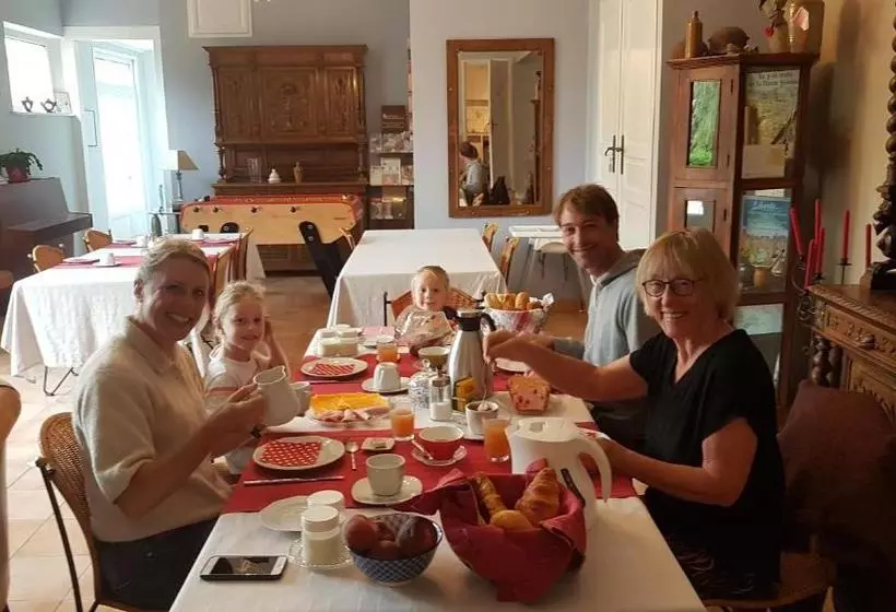 Aamiaismajoitus (B&B) Le Pré Fleuri