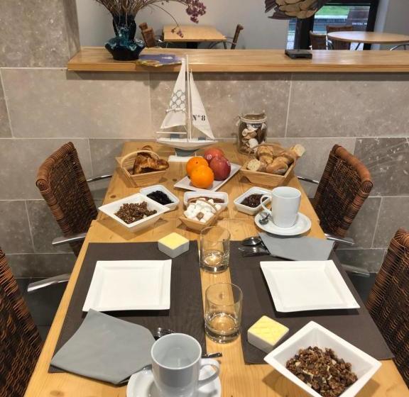 مبيت وإفطار L’île Aux Bateaux