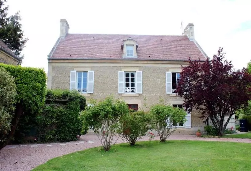 Aamiaismajoitus (B&B) Safranière De La Venelle Du Moulin