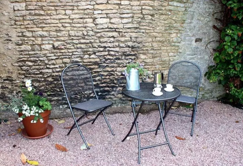 Aamiaismajoitus (B&B) Safranière De La Venelle Du Moulin