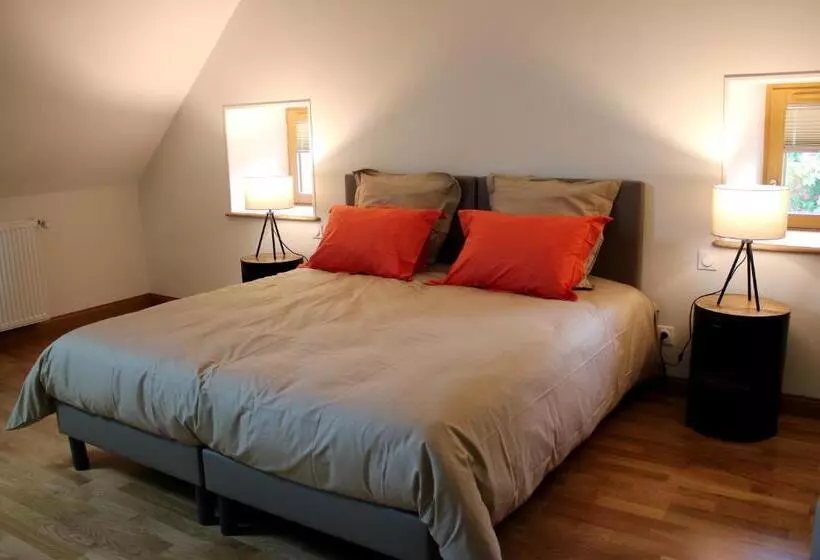 Aamiaismajoitus (B&B) Safranière De La Venelle Du Moulin