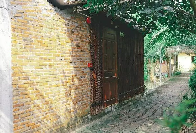 Casa Eco Mekong Resort