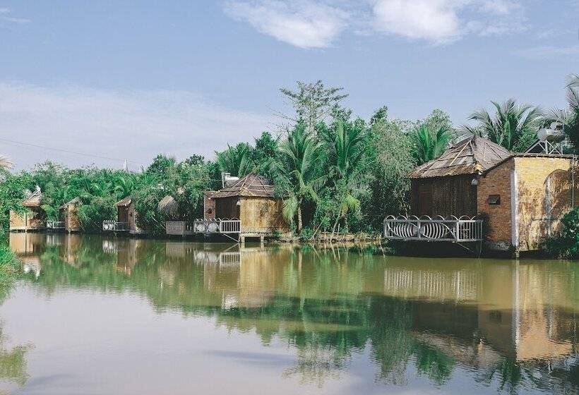 Casa Eco Mekong Resort