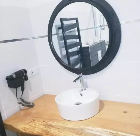 ホテル Logis Auberge De Pont Calleck