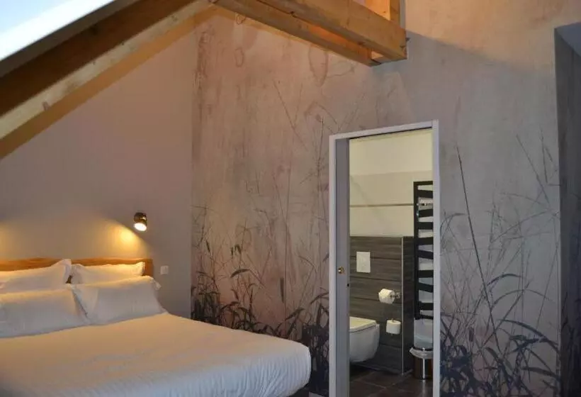 ホテル Logis Auberge De Pont Calleck