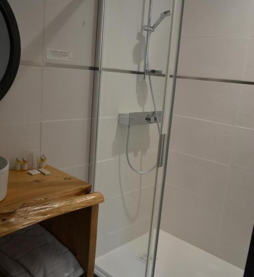 ホテル Logis Auberge De Pont Calleck