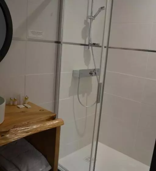 ホテル Logis Auberge De Pont Calleck