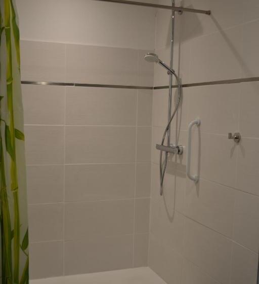 ホテル Logis Auberge De Pont Calleck