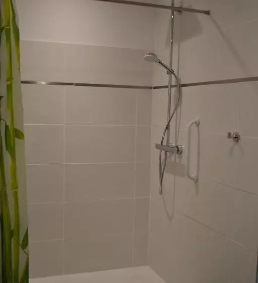 ホテル Logis Auberge De Pont Calleck