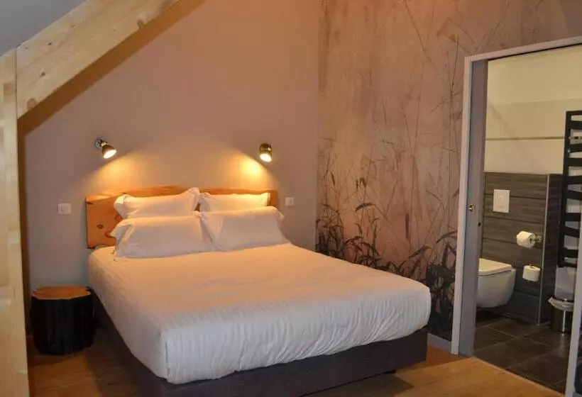 ホテル Logis Auberge De Pont Calleck