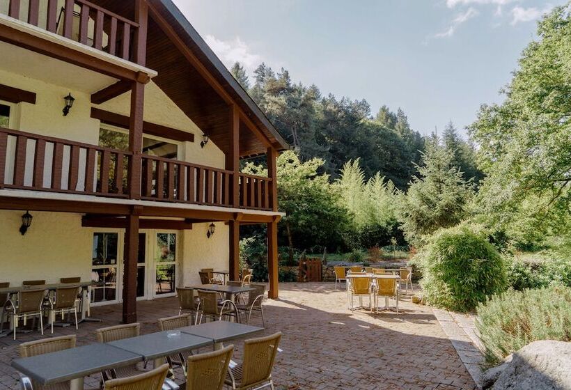 ホテル Logis Auberge De Pont Calleck